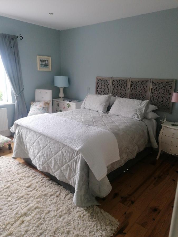 Fiuise B&B Ντίνγκλε Εξωτερικό φωτογραφία