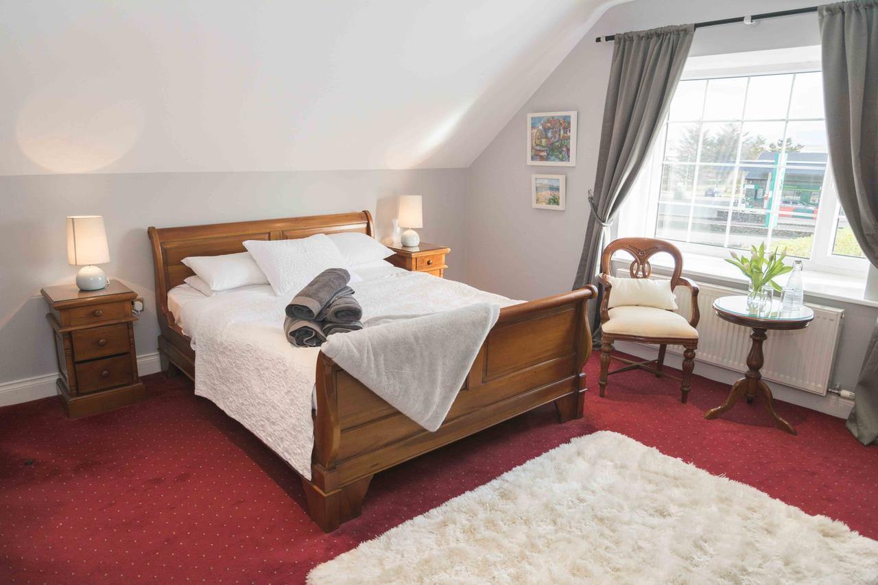 Fiuise B&B Ντίνγκλε Εξωτερικό φωτογραφία