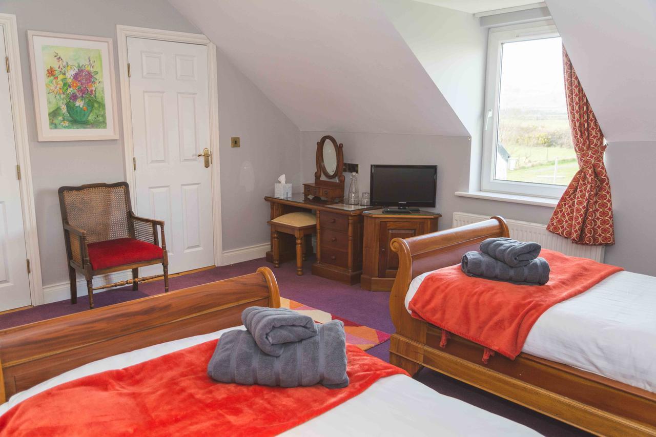 Fiuise B&B Ντίνγκλε Εξωτερικό φωτογραφία